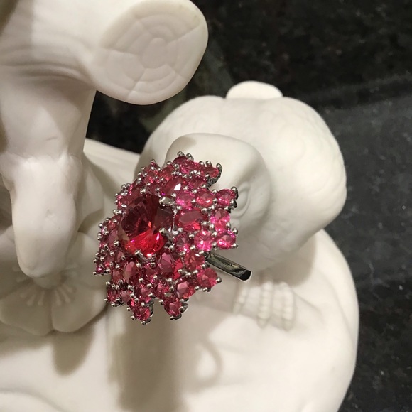 Sterling Silver Pink Garnet Floral Ring 925 size 7.5
New - Picture 8 of 9